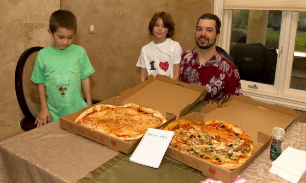 Криптоиндустрия празднует День биткойн-пиццы