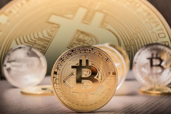 Биткоин пробил $82 000, Ethereum &mdash; $2500