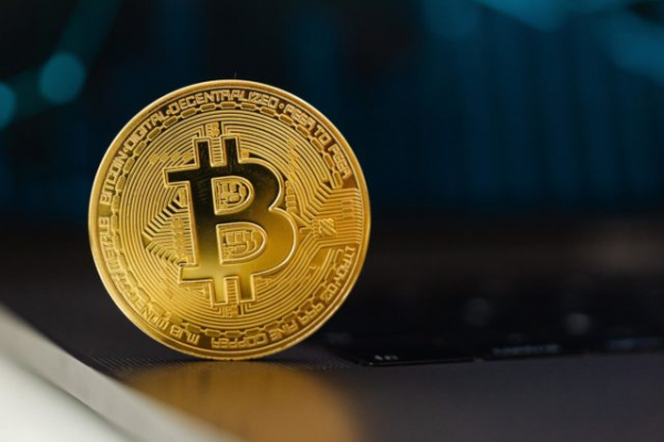 МВФ: Сальвадор прекратил покупки биткоинов
